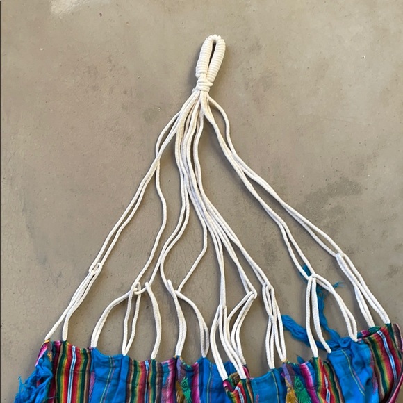 Handwoven hammock made in Ecuador - Picture 5 of 7